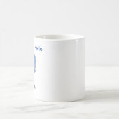 かわいい青い人形のクレヨン画 コーヒーマグカップ (中央)