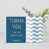 かわいい青い波の少年誕生日 サンキューカード (スタンド正面)