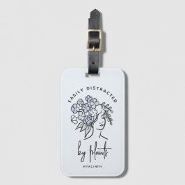 かわいい青い花の植物に気を取られた庭師 ラゲッジタグ