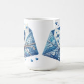 かわいい青と白かぎ針編み封筒 コーヒーマグカップ (中央)