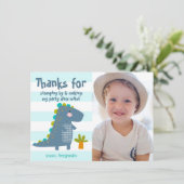 かわいい青恐竜 写真 誕生日 楽しい少年 サンキューカード (スタンド正面)