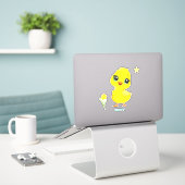 かわいい面白い幸せなひよこステッカー シール (デスク上のノートパソコン)