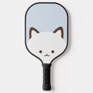 かわいい顔の猫とパステルブルーの背景 ピックルボールラケット