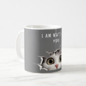 かわいい顔をのぞかせる猫 グレー コーヒーマグカップ (正面左)