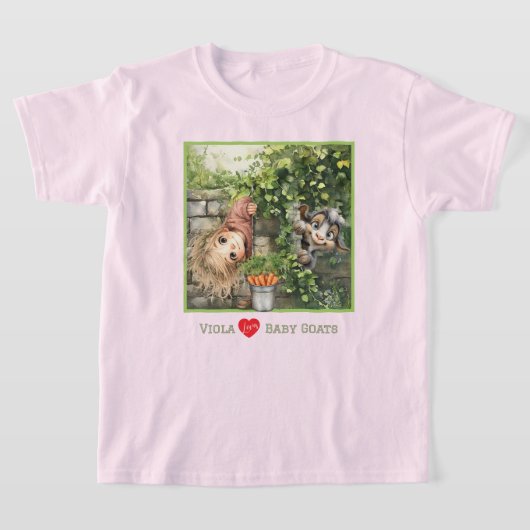 かわいい顔出し少女とヤギのTシャツ Tシャツ (レイダウン)