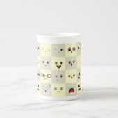 かわいい顔 ボーンチャイナマグカップ (正面)