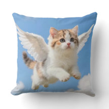 かわいい飛ぶ子猫 三毛猫 ブルー空