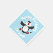 かわいい飛んでいるハッピーパフィン青い漫画イラストレーション スタンダードカクテルナプキン (角)