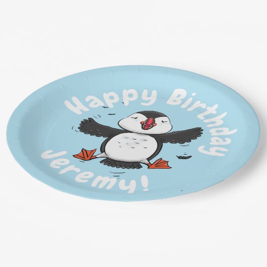 かわいい飛んでいるハッピーパフィン青い漫画イラストレーション ペーパープレート (アングル)