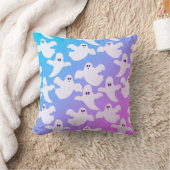 かわいい飛んでいる幽霊ライトブルーとピンクのハロウィーン クッション (ブランケット)