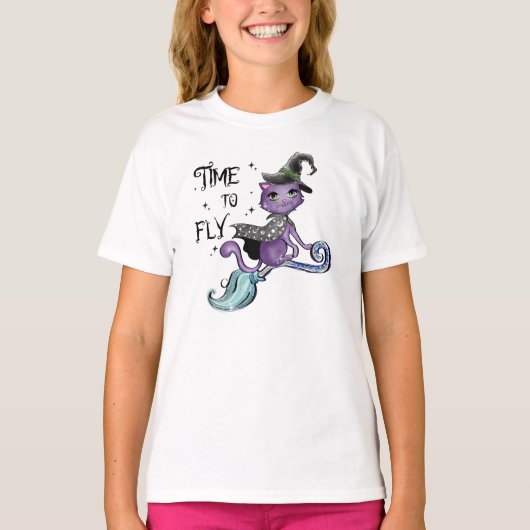 かわいい飛んでいる魔女猫 |飛行の時間 Tシャツ (正面)