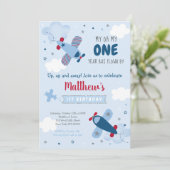 かわいい飛行機スターズクラウドファースト誕生日 招待状 (スタンド正面)