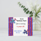 かわいい飛行機誕生日招待状 招待状 (スタンド正面)