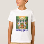 かわいい食べウサギのニンジンTシャツ Tシャツ (正面)