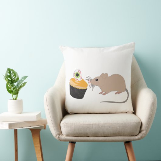 かわいい食べマウスのハロウィーン眼球カップケーキ クッション (椅子)