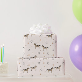 かわいい馬と馬蹄の子供の誕生日ライトベージュ ラッピングペーパー