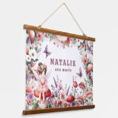 かわいい魅惑の妖精の庭のパーソナライズされた名前 吊り下げ型タペストリー (傾斜あり)