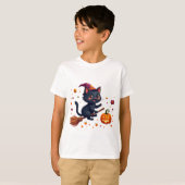 かわいい魔女の子猫のほうき乗りハロウィン Tシャツ (正面フル)