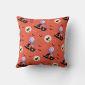 かわいい魔女をテーマにしたオレンジ色のハロウィーン クッション (裏面)