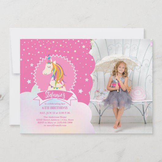 かわいい魔法の虹のユニコーンガール誕生日写真 招待状 (正面)