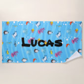 かわいい魚おもしろいの海の青パーソナライズされたい子 ビーチタオル (正面)