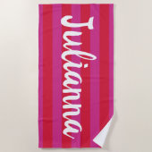 かわいい鮮やかなピンクの赤ストライプ幅パーソナライズされた ビーチタオル (正面)