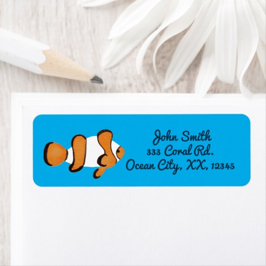 かわいい鮮やかな青の熱帯性海の生き物のチウグミ ラベル (インサイチュ)
