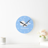 かわいい鯨の漫画と名前の子ども用壁時計 ラウンド壁時計 (ホーム)