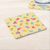 かわいい鳥が付いているベビーパターン スクエアペーパーコースター (アングル)