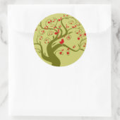 かわいい鳥の渦巻き木の贈り物と招待状 ラウンドシール (バッグ)