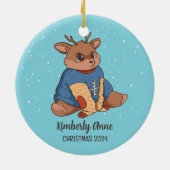 かわいい鹿クリスマストナカイ雪の冬の休日 セラミックオーナメント (裏面)