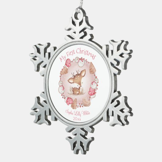かわいい鹿ピンク初めてのクリスマスの女の子 スノーフレークピューターオーナメント (右)