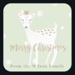 かわいい鹿 | Sage パーソナライズされた Christmas Sticker スクエアシール<br><div class="desc">NewParkLane -パーソナライズされた Christmas Sticker，かわいい鹿と柔らかいセージの緑の雪の背景。引用文と：金ゴールドスクリプトタイポグラフィの'メリークリスマス'、およびあなたの個人的なクリスマスの願い。Zazzleでカスタマイズデザインを簡単すパーソナライズされたる。すべての文字スタイル、色、サイズは、ニーズに合わせて変更できる。この可愛い鹿のクリスマスコレクションをチェックして、ポストカードなどのアイテムにマッチ。具体的な個人的なデザインの願い？または、このコレクションに含まれていないデザインでこの製品を使用しますか？感じ無料で連絡すよ、喜んでお前に追加料金を払わないようにしよう！</div>