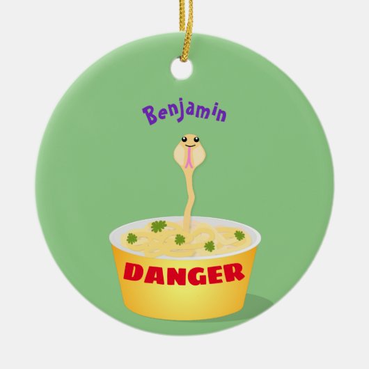 かわいい麺スネークアニメイラストレーションユーモア セラミックオーナメント (正面)