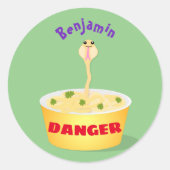 かわいい麺スネークアニメイラストレーションユーモア ラウンドシール (正面)