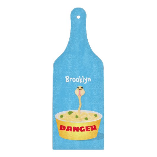 かわいい麺類の蛇の漫画イラストユーモア カッティングボード (正面)