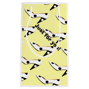 かわいい黄色のハイヒール靴 スモールペーパーバッグ