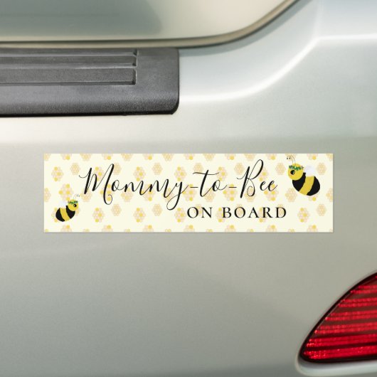 かわいい黄色のママとビーのボード上の赤ちゃんシャワーギフト バンパーステッカー (車上)