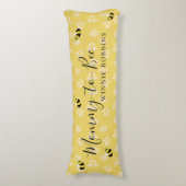 かわいい黄色のママへビー赤ちゃんシャワーギフト ボディピロー (正面縦)