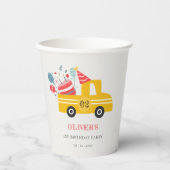 かわいい黄色の任意の年齢の誕生日パーティーケーキトラック 紙コップ (正面)
