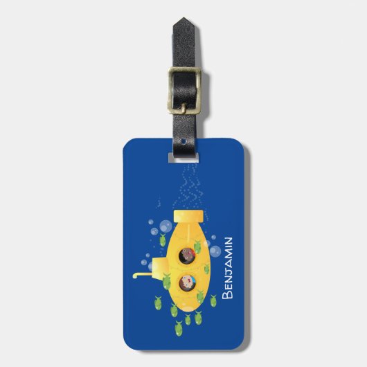 かわいい黄色の海底魚の漫画イラストレーション ラゲッジタグ (正面縦)