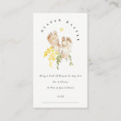 かわいい黄色の足フローラおむつラッフルベビーシャワー エンクロージャーカード (正面)