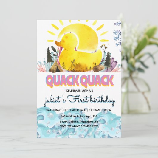 かわいい黄色の1番目のゴム鴨の誕生日招待状 招待状 (スタンド正面)