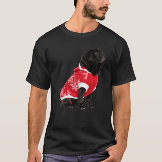 かわいい黒いパグ サンタ帽子 赤いセーター クリスマス Tシャツ (正面)