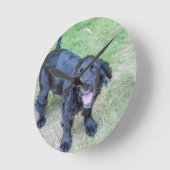 かわいい黒い子犬 ラウンド壁時計 (傾斜)
