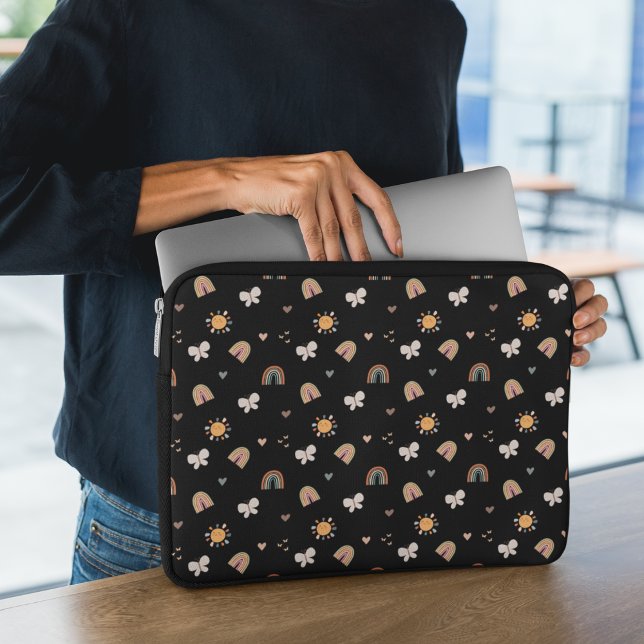 かわいい黒い虹、蝶、サンパターン ラップトップスリーブ (クリエイターアップロード済み)