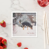 かわいい黒とタンの犬のクリスマスの雪のシーン スタンダードカクテルナプキン (インサイチュ)