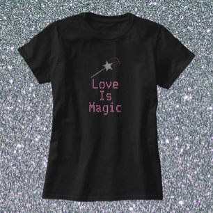 かわいい黒とピンクの愛は魔法Tシャツ Tシャツ