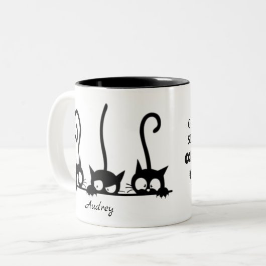 かわいい黒ミニマル猫たちのおもしろい諺名 ツートーンマグカップ (正面左)