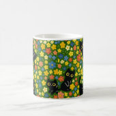 かわいい黒猫の花畑柄 コーヒーマグカップ (中央)